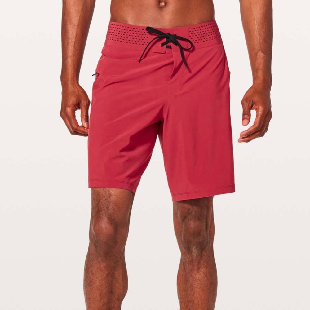 Imperfect Lululemon Current State Board Short *9" Oxblood Red Color Size 38 Mens
